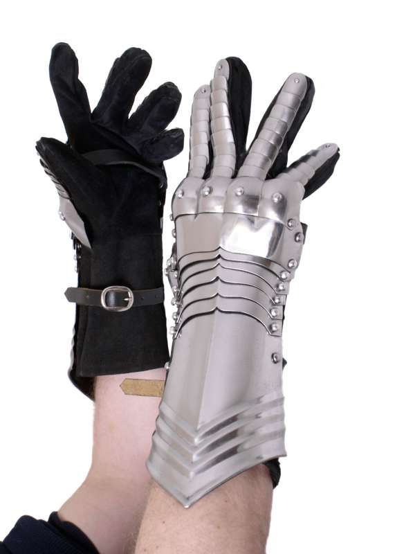 Gauntlets, pair, 1.2 mm steel