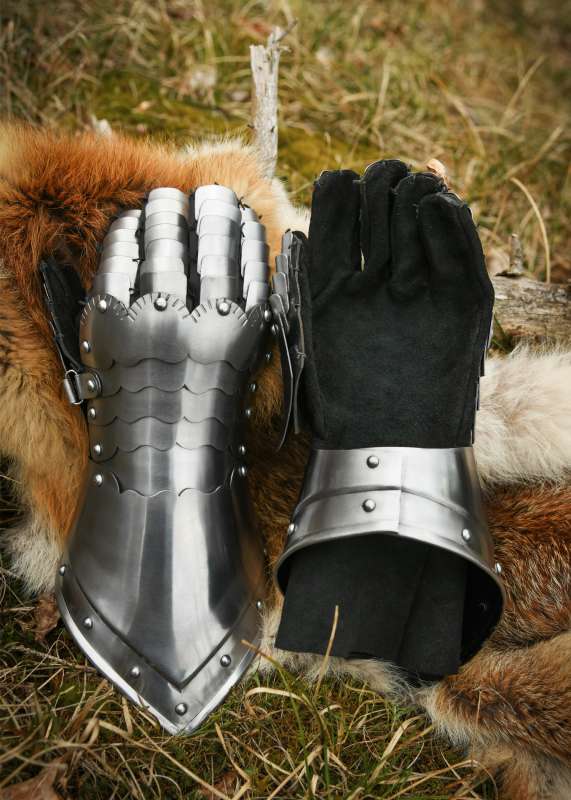 Plate Gloves / Gauntlets