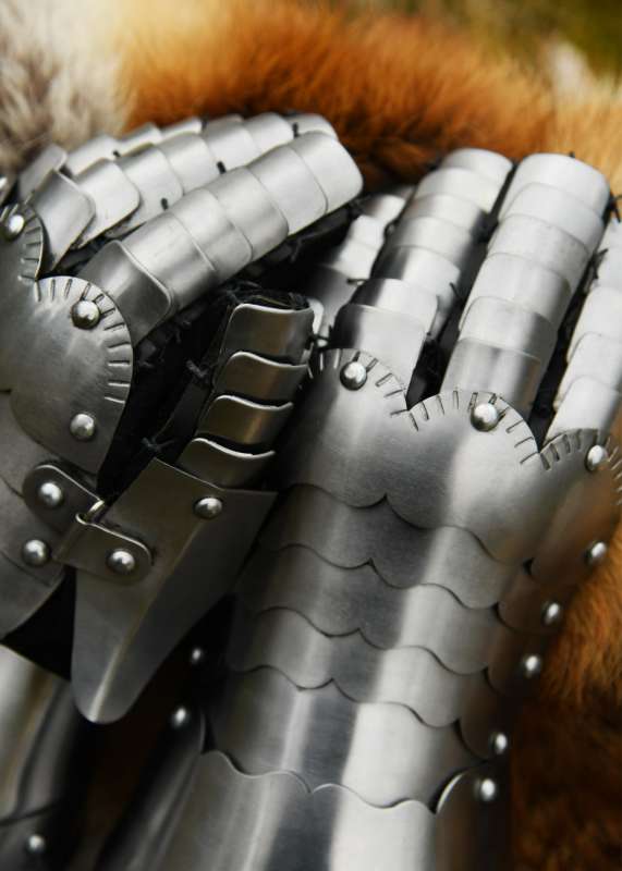 Plate Gloves / Gauntlets
