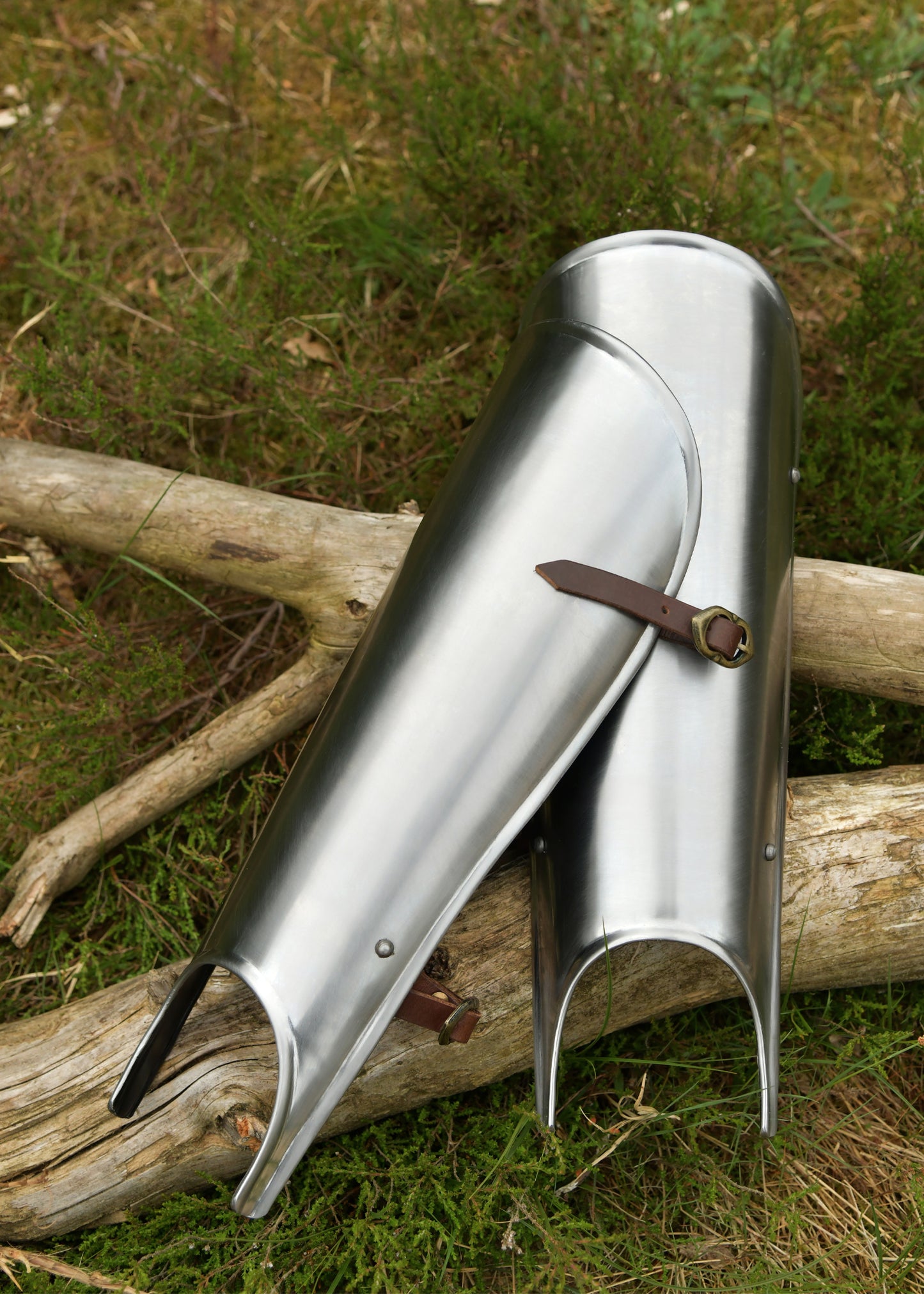 Greaves, shin protection (pair), 2mm steel
