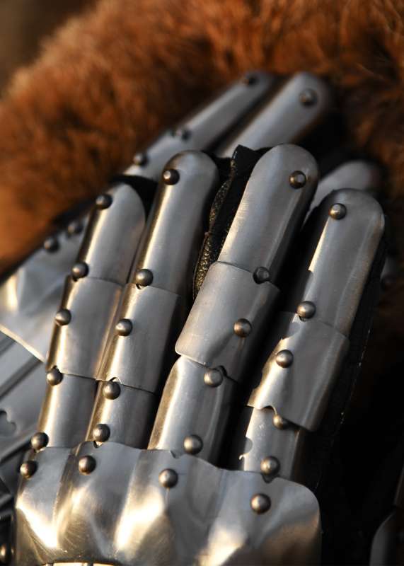 Gothic Gauntlets (pair), steel
