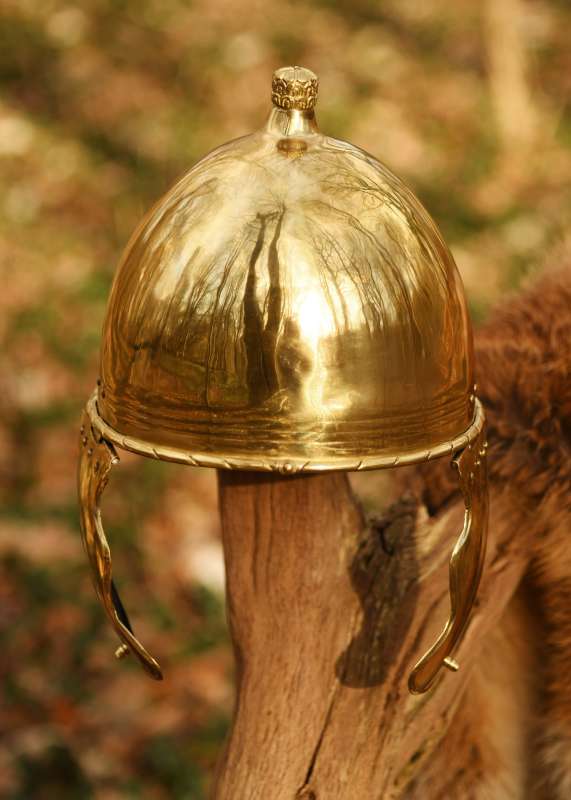 Republican Montefortino, Brass