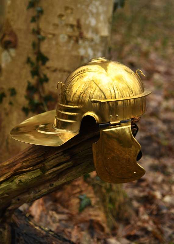 Roman Helmet Imperial Italic -C- (Cremona), Brass