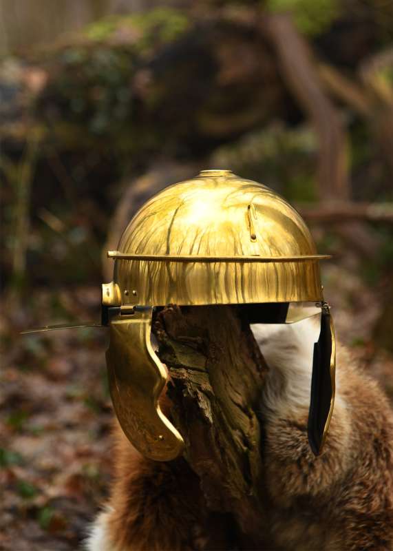 Roman Helmet Imperial Italic -C- (Cremona), Brass