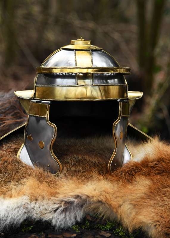 Niedermörmter Italic 'H', Roman Helmet, Steel and Brass