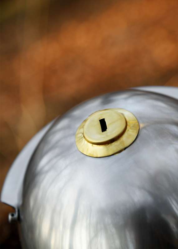 Italic `B` (Bucharest), steel