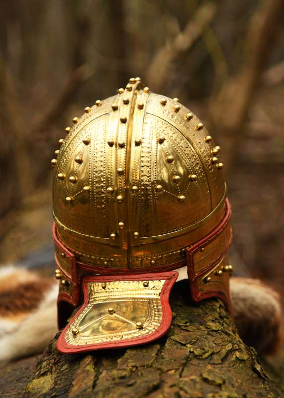 Deurne helmet, 4th century